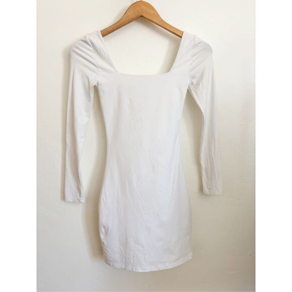 Babaton aritzia contour sumac long sleeve square neck mini dress size XS - Picture 6 of 7